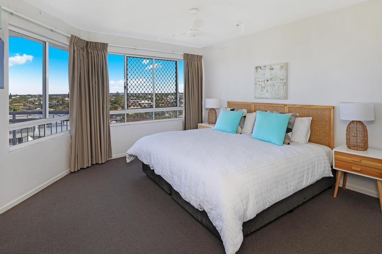 Beachside Resort Kawana Waters Buddina Kültér fotó