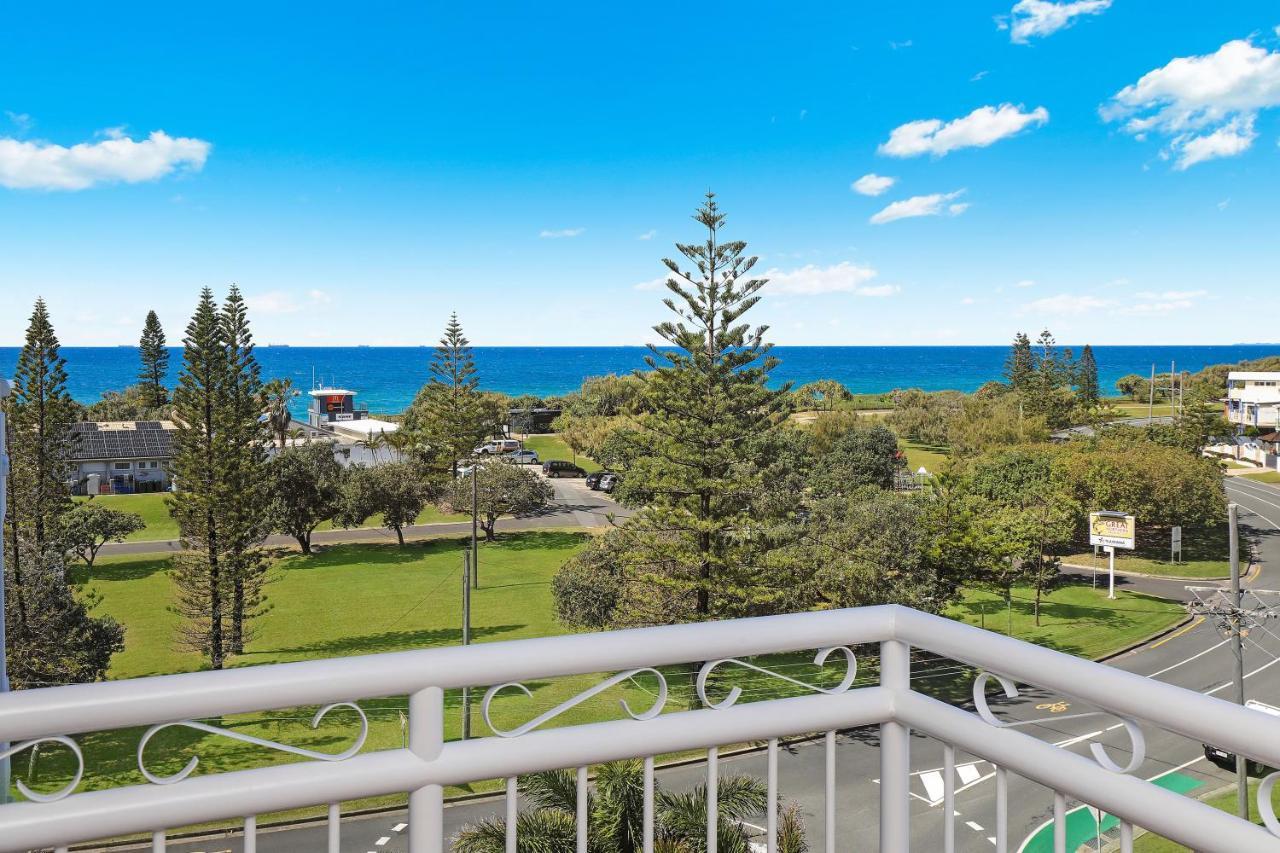 Beachside Resort Kawana Waters Buddina Kültér fotó