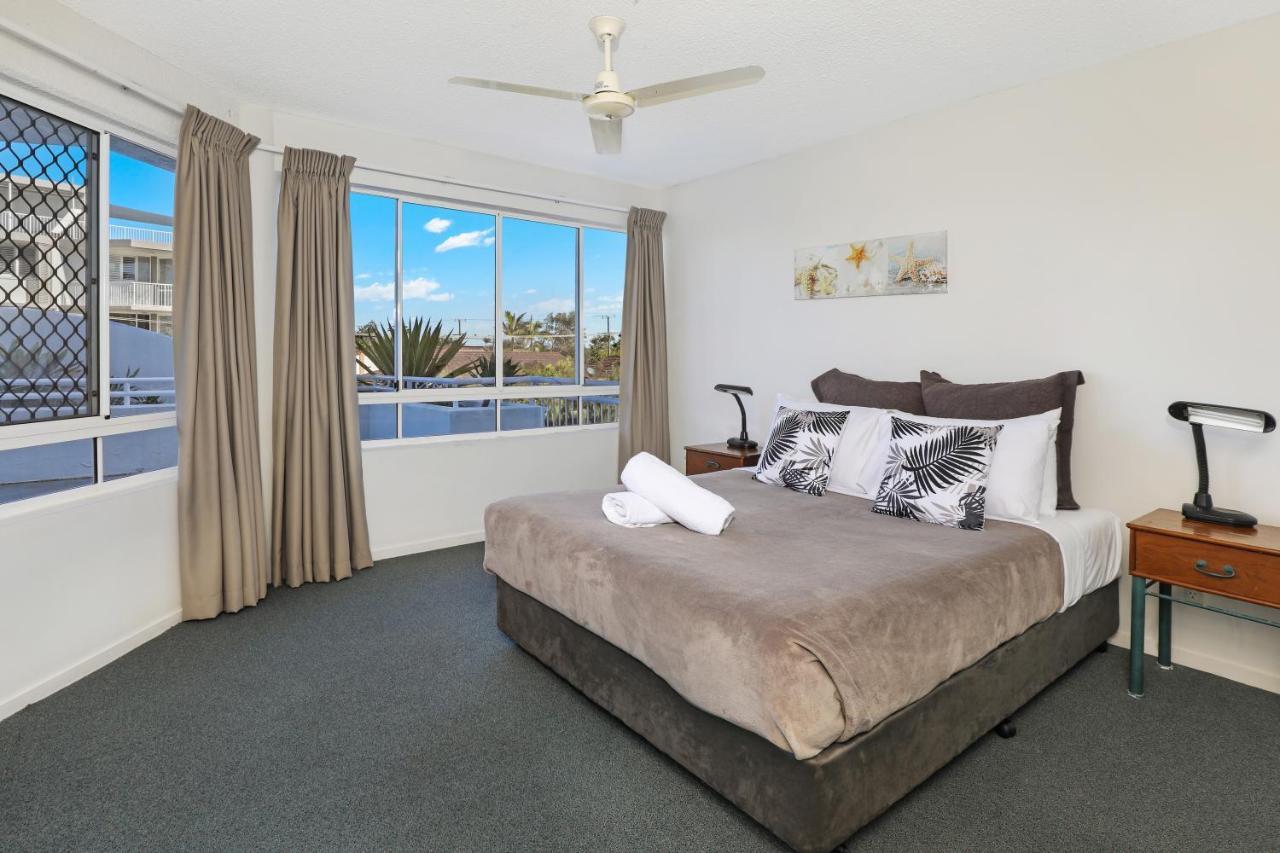 Beachside Resort Kawana Waters Buddina Kültér fotó