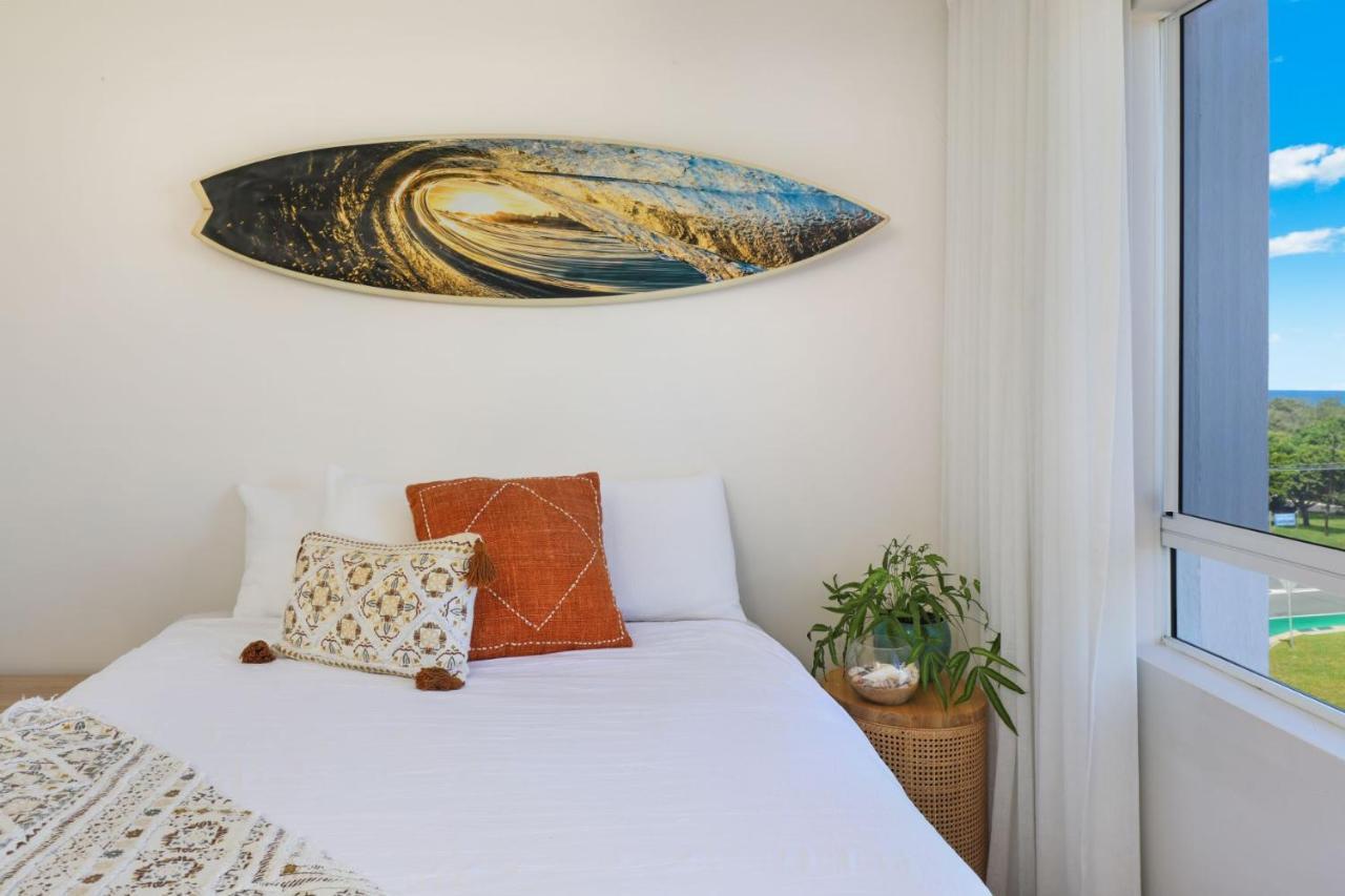 Beachside Resort Kawana Waters Buddina Kültér fotó