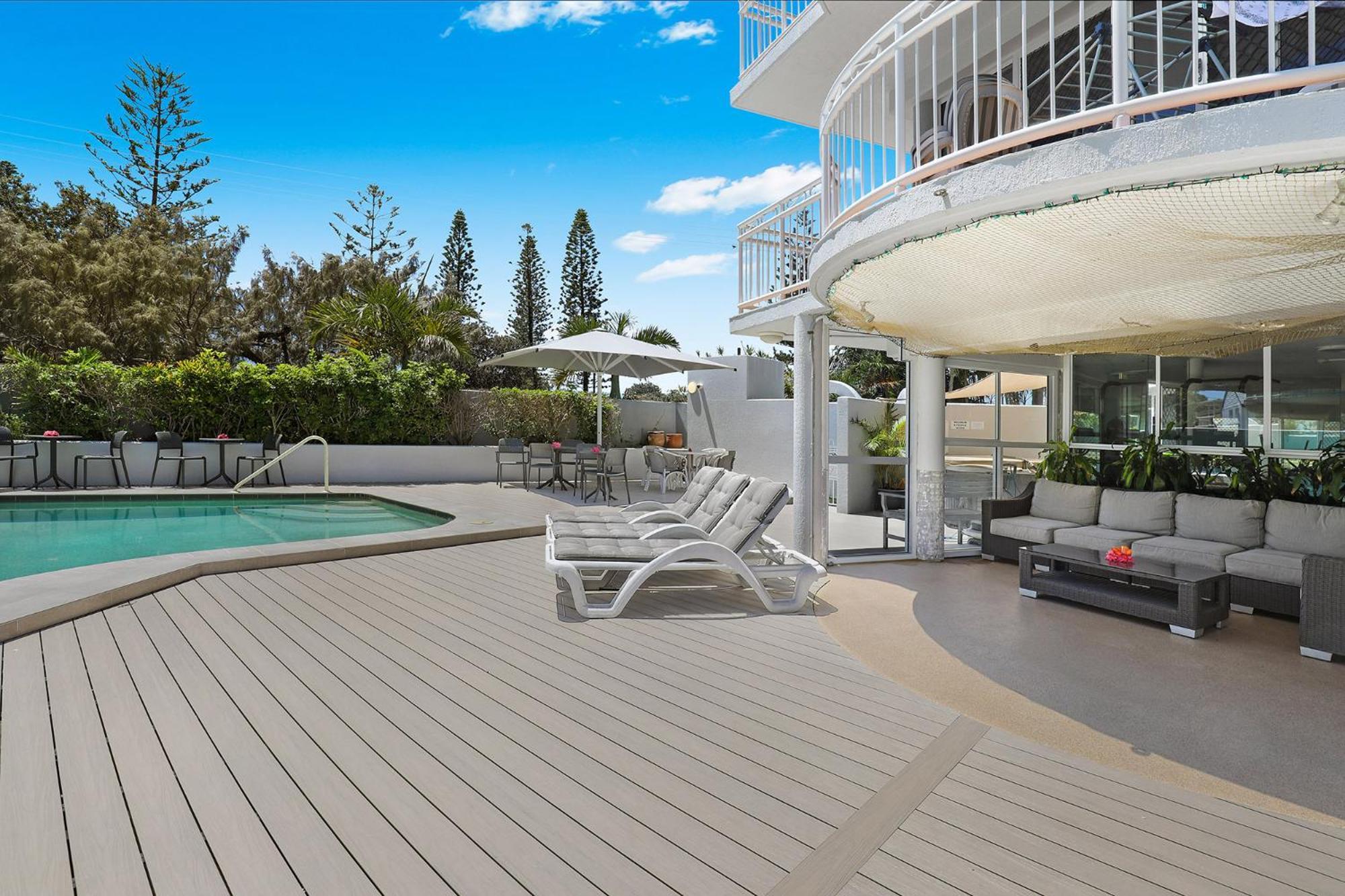 Beachside Resort Kawana Waters Buddina Kültér fotó