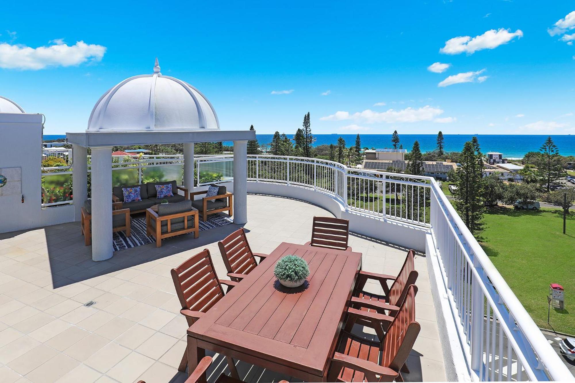 Beachside Resort Kawana Waters Buddina Kültér fotó