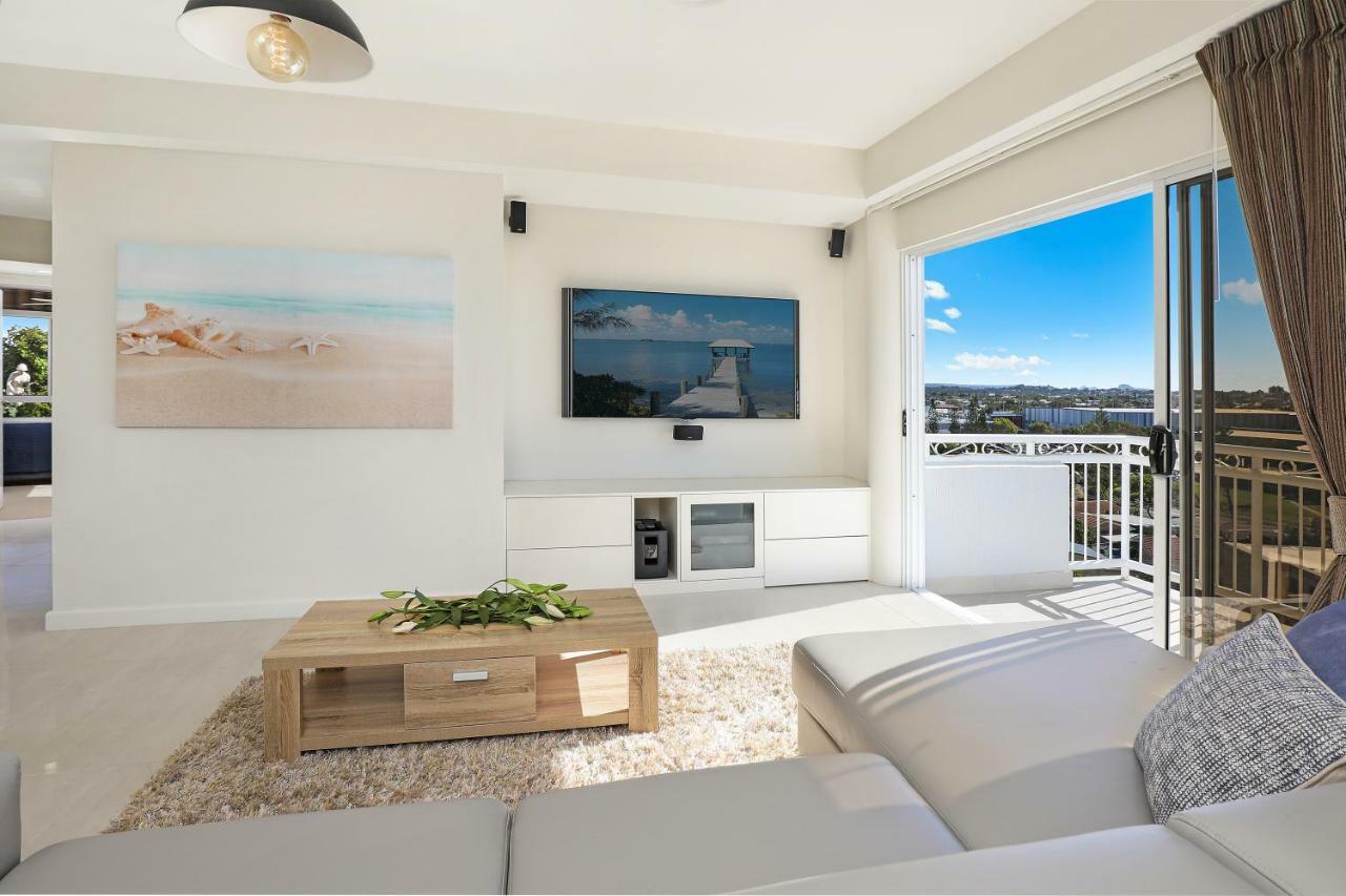 Beachside Resort Kawana Waters Buddina Kültér fotó