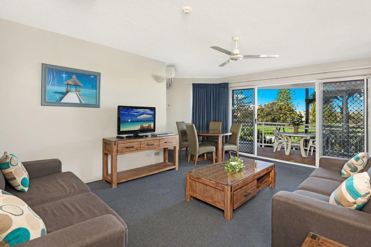 Beachside Resort Kawana Waters Buddina Kültér fotó