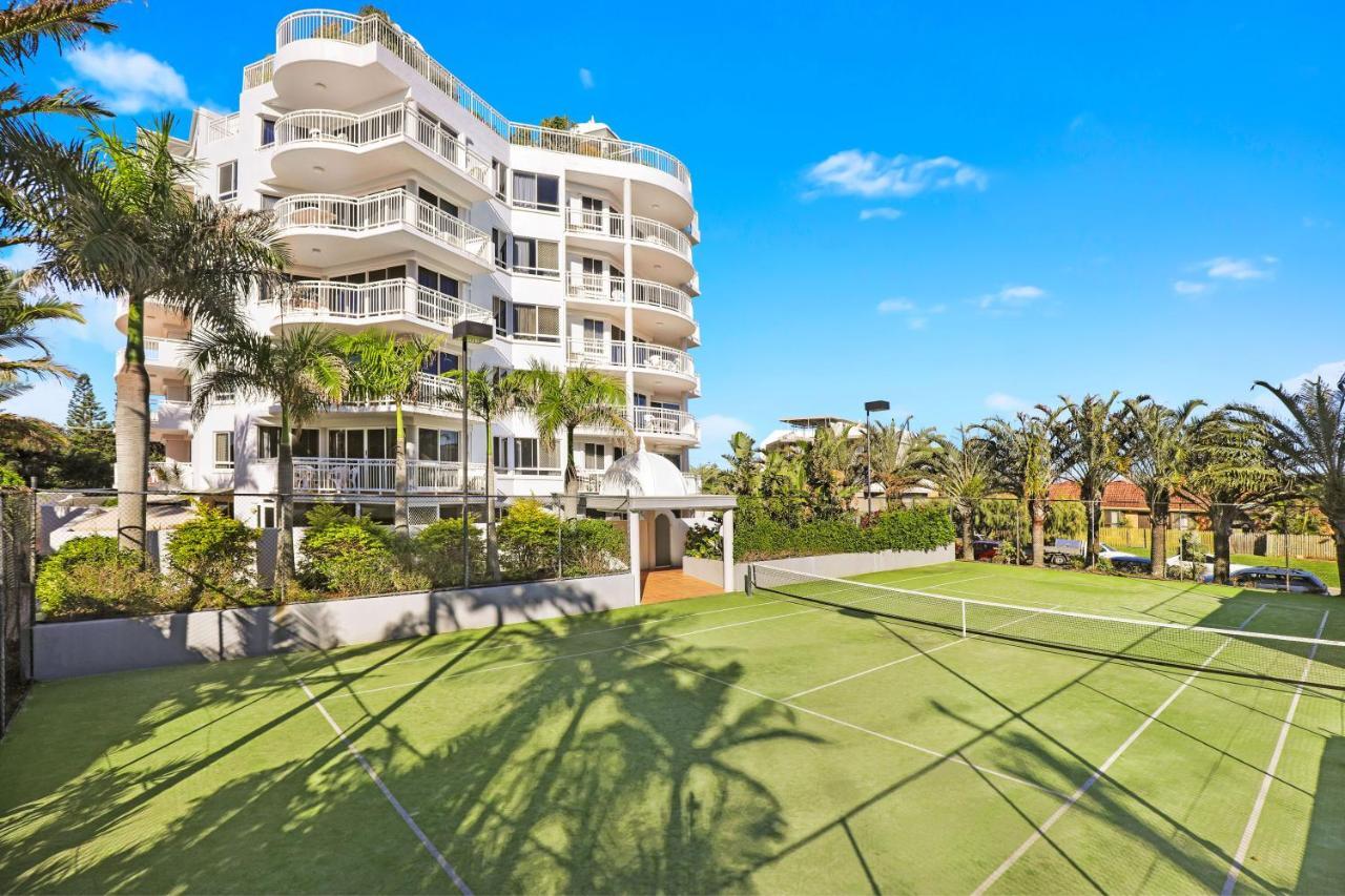 Beachside Resort Kawana Waters Buddina Kültér fotó